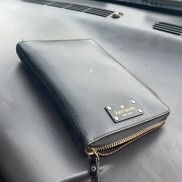 Kate spade Wellesley planner - Picture 2 of 6